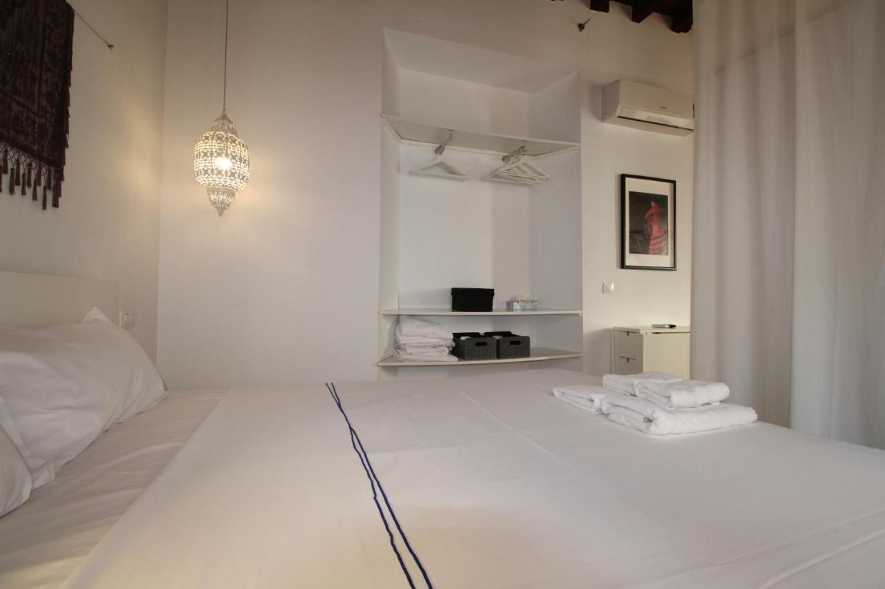 Del Parque Flats Alvarez Suite Málaga Eksteriør billede